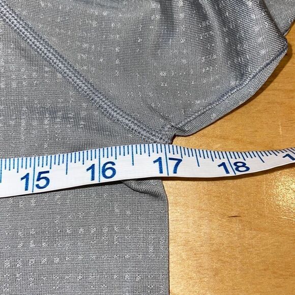 Lululemon Women Crew Neck Raglan Sleeve Swiftly Tech Athletic Top Gray - Picture 9 of 10